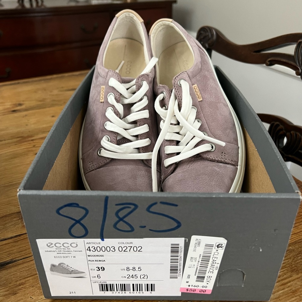 ECCO Women's Soft-7 Lace up Sneaker
